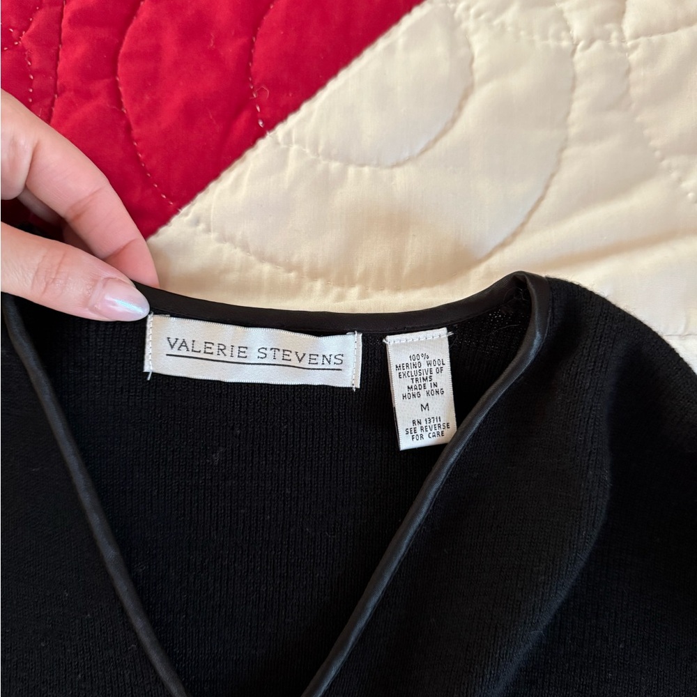 Valerie Stevens black zip-up cardigan sweater - Picture 2 of 7